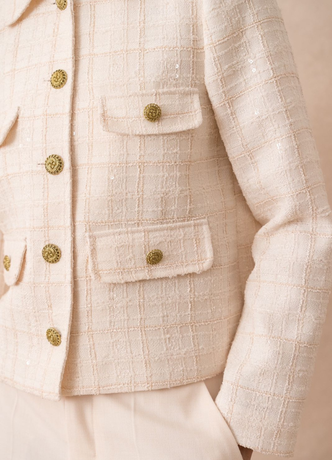 Saco tipo Chanel estructurado